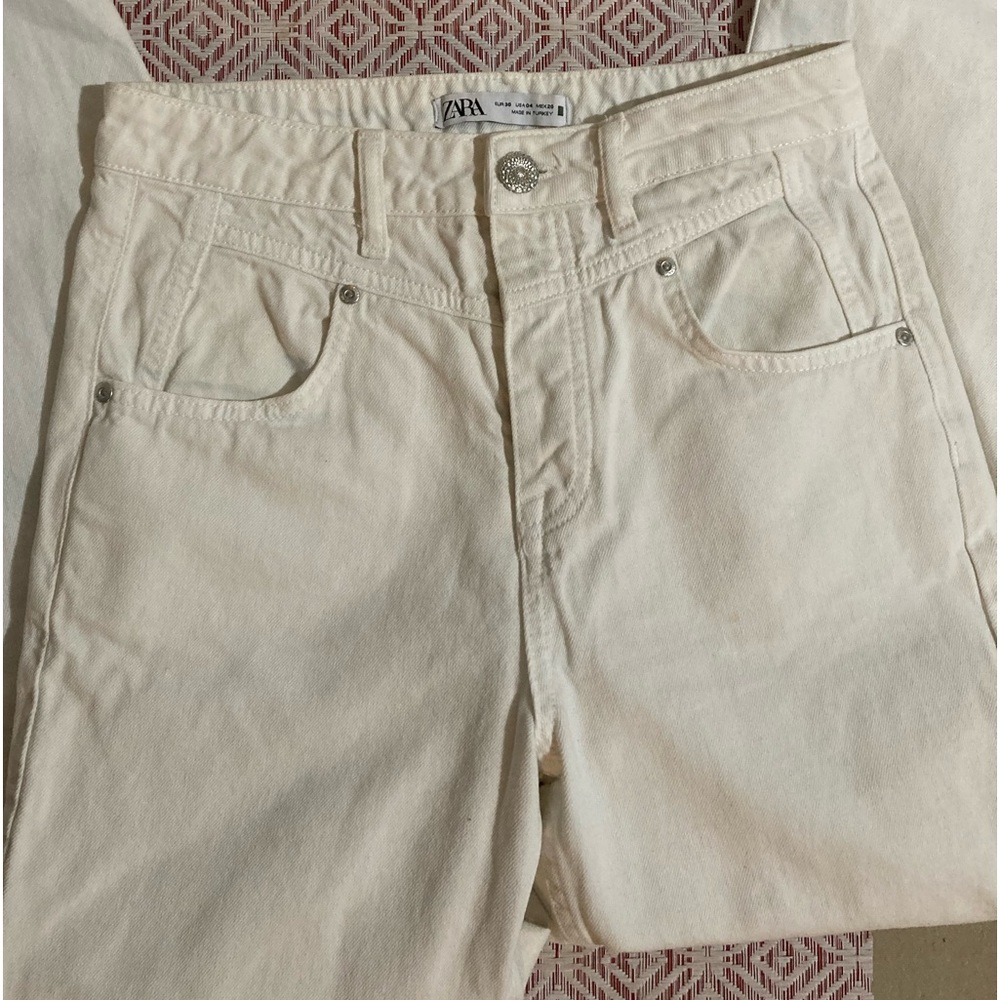 🤍ZARA BUTTON FLY /STRIAGHT LEG DENIM JEANS WOMENS Size 4 Color : White